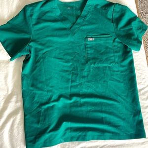 FIGs men’s medium. Hunter Green.